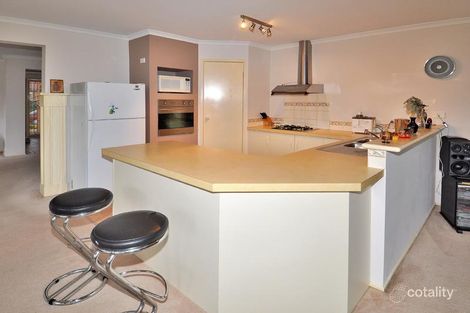 Property photo of 8 Cuthbert Place Burnside VIC 3023