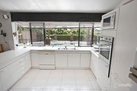 Property photo of 2 Wylde Crescent Abbotsbury NSW 2176