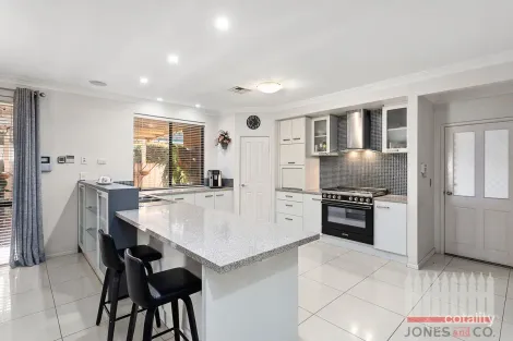 Property photo of 8 Parnell Parade Bassendean WA 6054