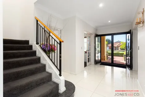 Property photo of 8 Parnell Parade Bassendean WA 6054