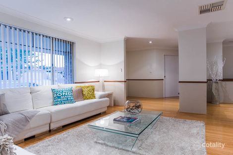 Property photo of 17 Broadbeach Boulevard Hillarys WA 6025