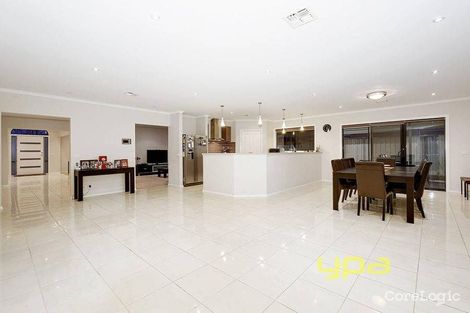 Property photo of 7 Windsor Court Hillside VIC 3037