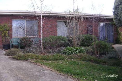 2/4 Park Rd, Beaufort, VIC 3373