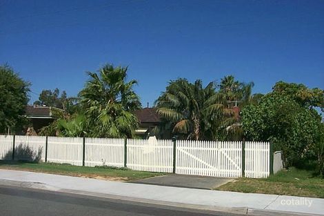 126 Lacey St, Beckenham, WA 6107