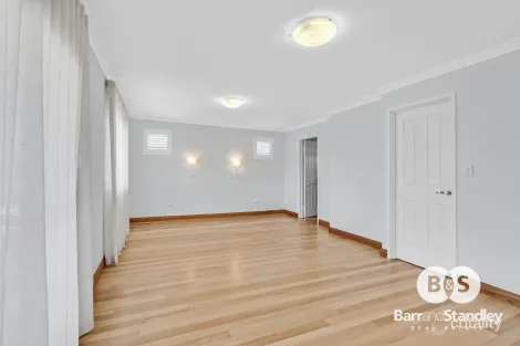 Property photo of 10 Inverness Way Pelican Point WA 6230