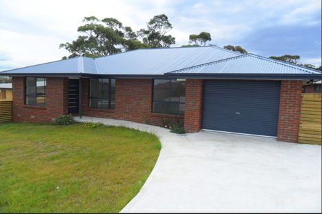 28 Cavenor Dr, Oakdowns, TAS 7019