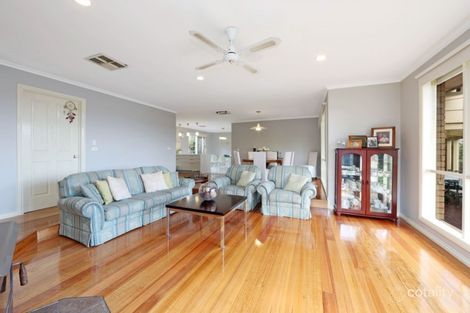Property photo of 3 Finsbury Close Rowville VIC 3178