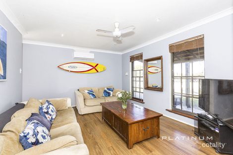 Property photo of 44 Danbury Crescent Girrawheen WA 6064