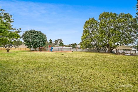 Property photo of 21 Garde Street Centenary Heights QLD 4350