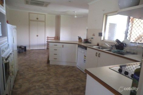 Property photo of 10 Geoffrey Thomas Drive Tannum Sands QLD 4680