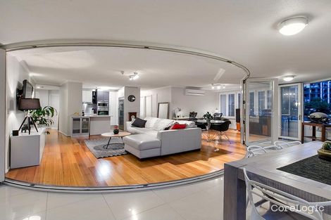 Property photo of 206/19 Wicklow Street Kangaroo Point QLD 4169