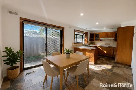 Property photo of 11 Ruffy Drive Cranbourne VIC 3977