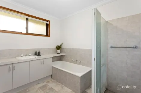 Property photo of 2/5 Tresize Court Lang Lang VIC 3984