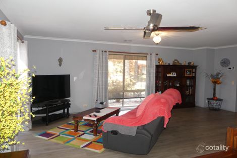 Property photo of 14 Homewood Drive Mooroopna VIC 3629