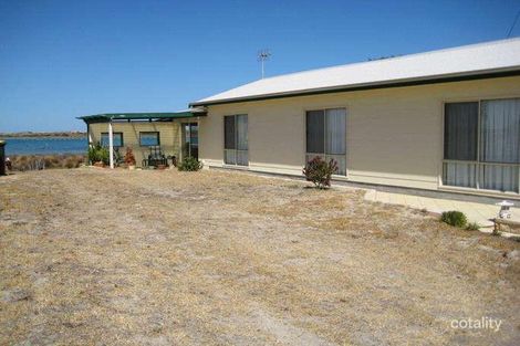 Property photo of 6 Mills Road Hindmarsh Island SA 5214