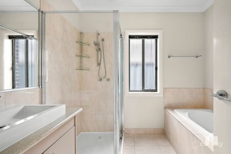 Property photo of 32 Barmah Drive South Morang VIC 3752