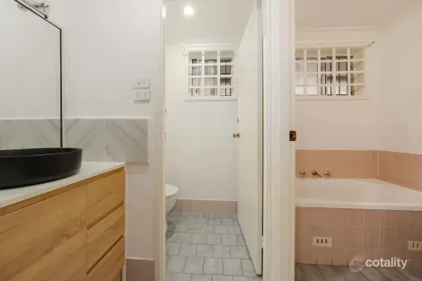 Property photo of 19/4 Jacquinot Place Glenfield NSW 2167