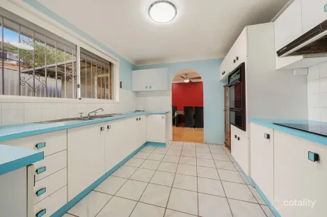Property photo of 19/4 Jacquinot Place Glenfield NSW 2167