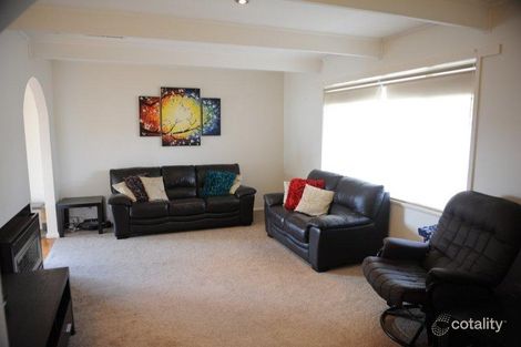 Property photo of 4 Green Street Long Gully VIC 3550