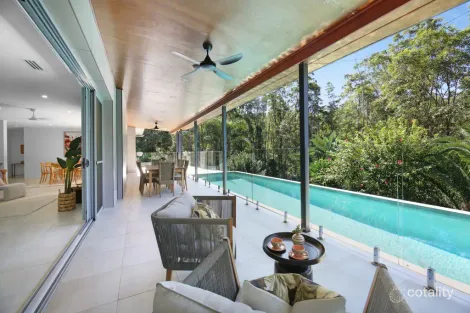 521 Bonogin Rd, Bonogin, QLD 4213