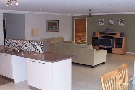 Property photo of 37 Lexey Crescent Wakerley QLD 4154