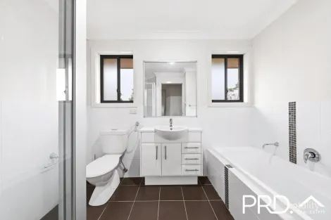 Property photo of 12A Narooma Close Panania NSW 2213