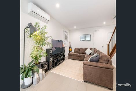 Property photo of 1/22 Travill Street Newmarket QLD 4051