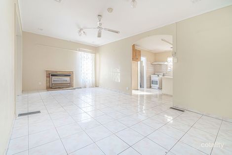 Property photo of 24 Ortolan Avenue Broadmeadows VIC 3047