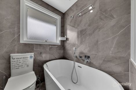 Property photo of 20 Huntingfield Drive Hoppers Crossing VIC 3029