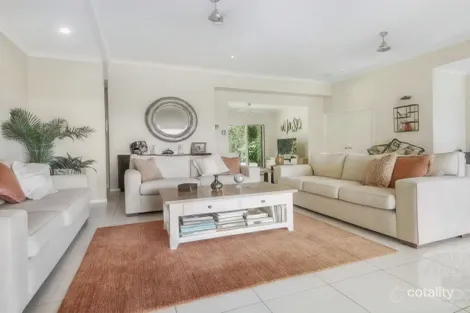 Property photo of 32 Gavin Hamilton Close Redlynch QLD 4870