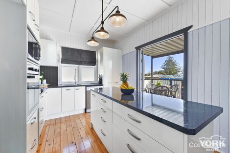 Property photo of 18 Weetwood Street Newtown QLD 4350