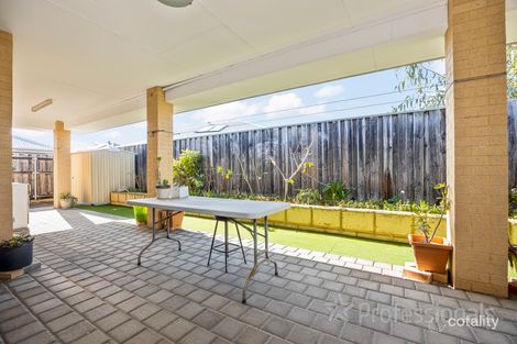 Property photo of 34 Geographe Loop Ellenbrook WA 6069