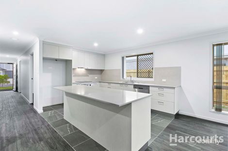 Property photo of 4 Frederick Circuit Eli Waters QLD 4655