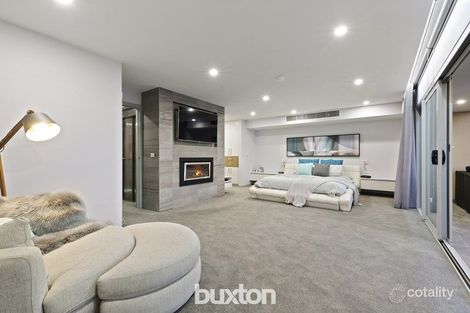 Property photo of 27 Pier One Drive Patterson Lakes VIC 3197