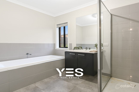 Property photo of 39 Powlett Drive Clyde VIC 3978