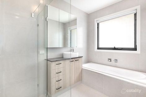 Property photo of 7B Brennan Street McKinnon VIC 3204