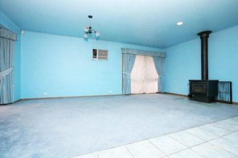 Property photo of 12 Dairy Close Sydenham VIC 3037