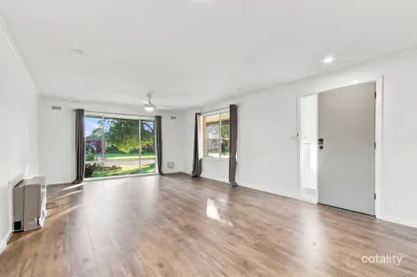 Property photo of 4 Wright Court Sale VIC 3850
