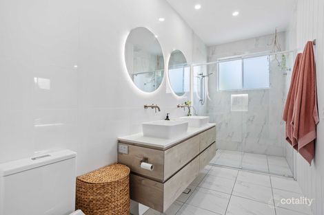 Property photo of 2/14 Peter Parade Miami QLD 4220
