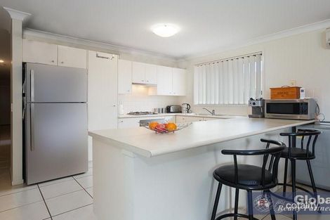 Property photo of 16 Wigeon Chase Cameron Park NSW 2285