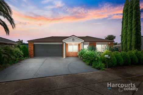 Property photo of 6 Housman Close Burnside VIC 3023