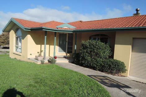 Property photo of 18 Jacksons Creek Way Gisborne VIC 3437