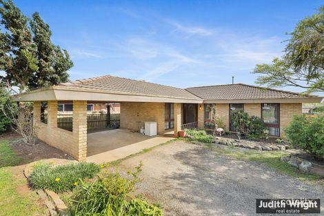 Property photo of 13 Moe Street Drouin VIC 3818
