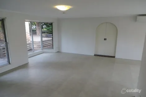 Property photo of 3 Europa Court Runcorn QLD 4113