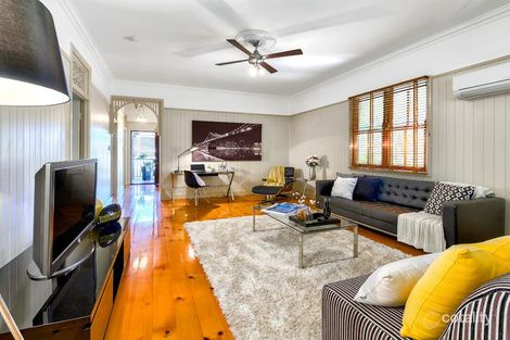 Property photo of 10 Eversley Terrace Yeronga QLD 4104