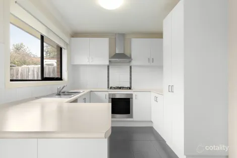 Property photo of 12/10 Kingfisher Court Hastings VIC 3915