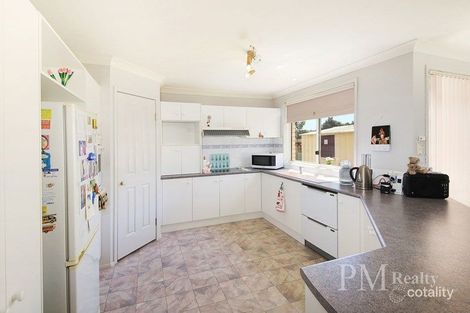 Property photo of 5 Bowes Close Cecil Hills NSW 2171