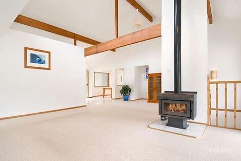 Property photo of 28 Copper Valley Close Caves Beach NSW 2281