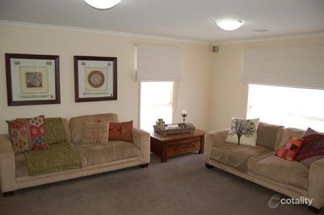 Property photo of 3 John Close Echuca VIC 3564