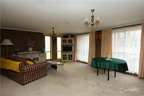 Property photo of 1 Quartok Avenue Werribee VIC 3030
